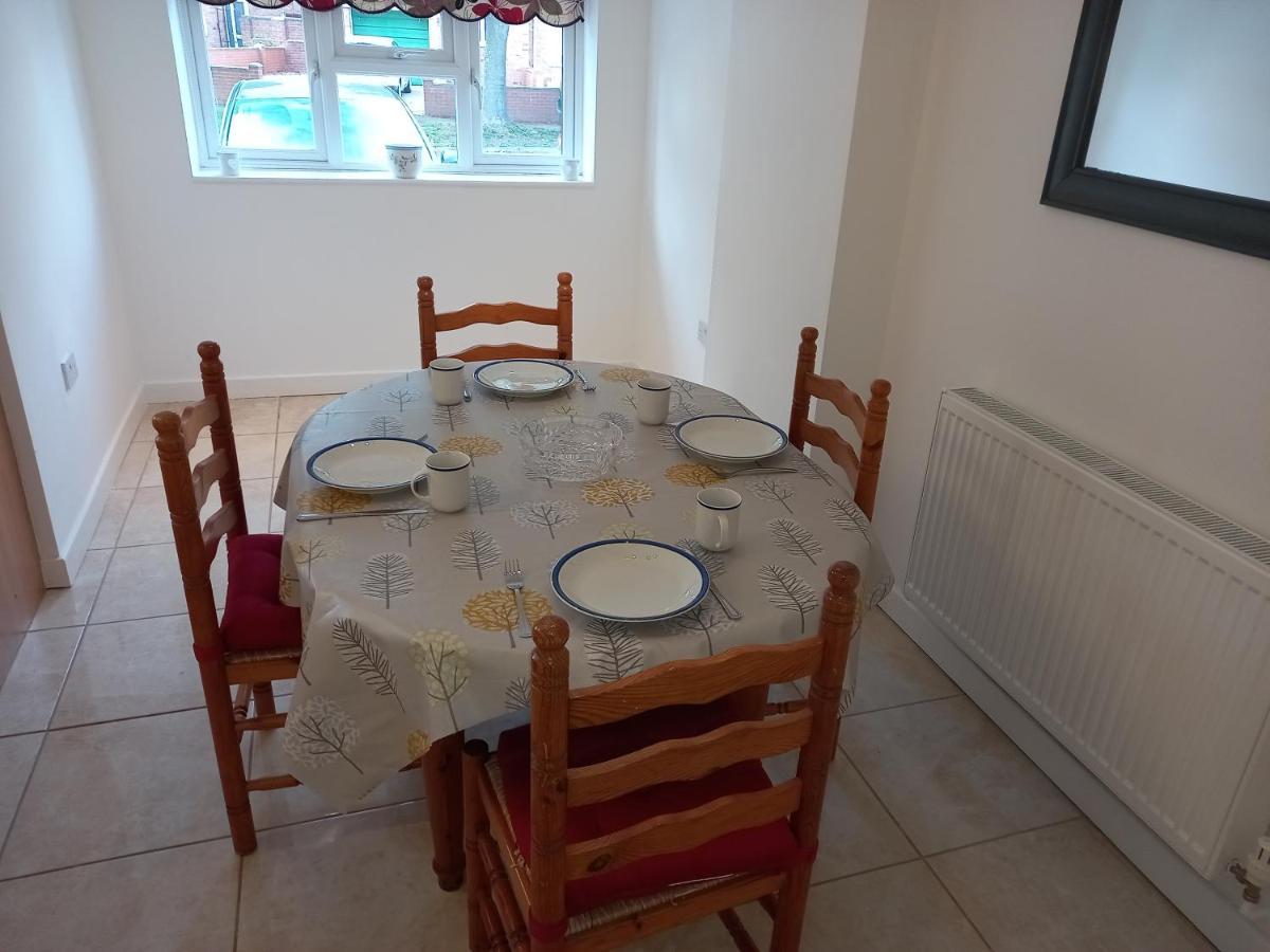 Leominster 3 Bedroom House Parking Garden Private Zewnętrze zdjęcie